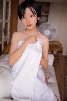 《睡美人》完整版在线观看